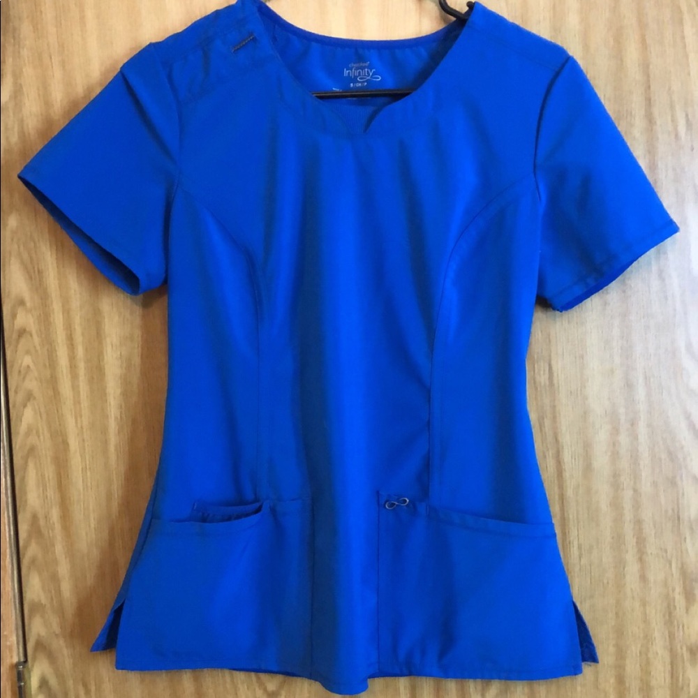 Scrub set